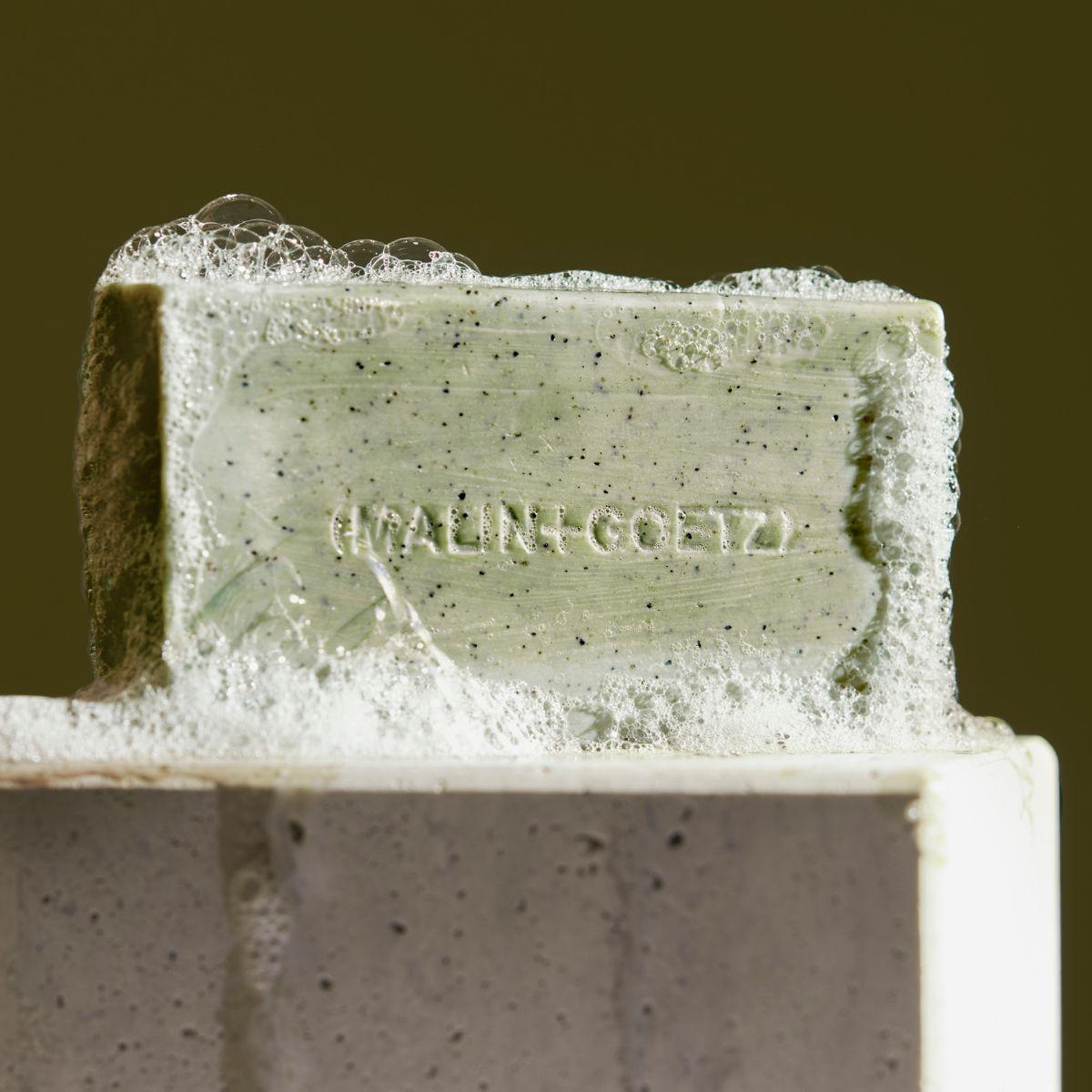 Malin + Goetz - Mandelic Acid Exfoliating Bar Eucalyptus