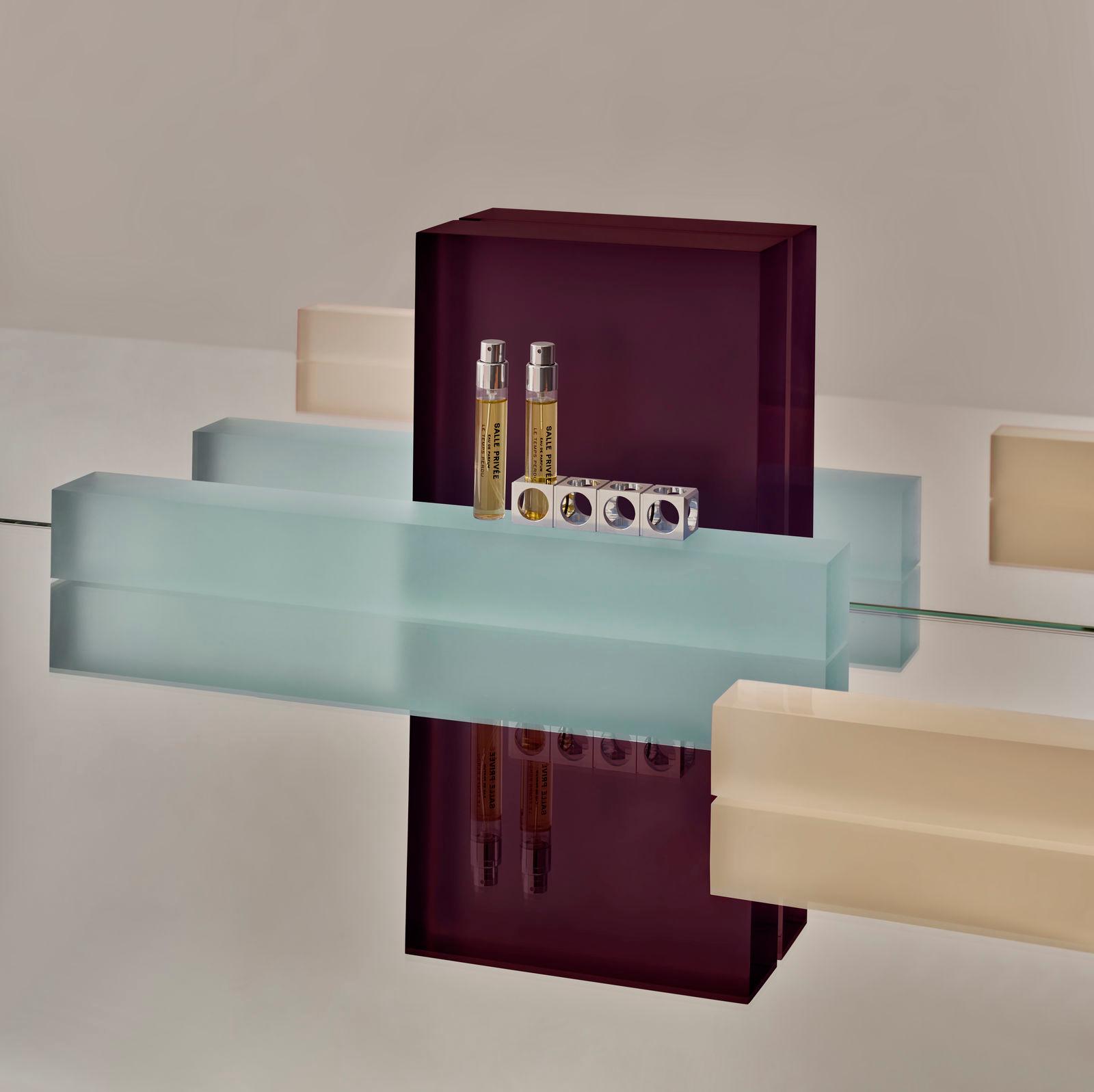 Salle Privee - CODE travel holder + Le Temps Perdu | Perfume Lounge