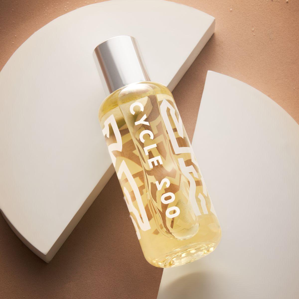Image of the perfume Cycle 002 by the perfume brand Violet